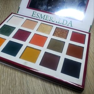 Beauty Creations eyeshadow palette